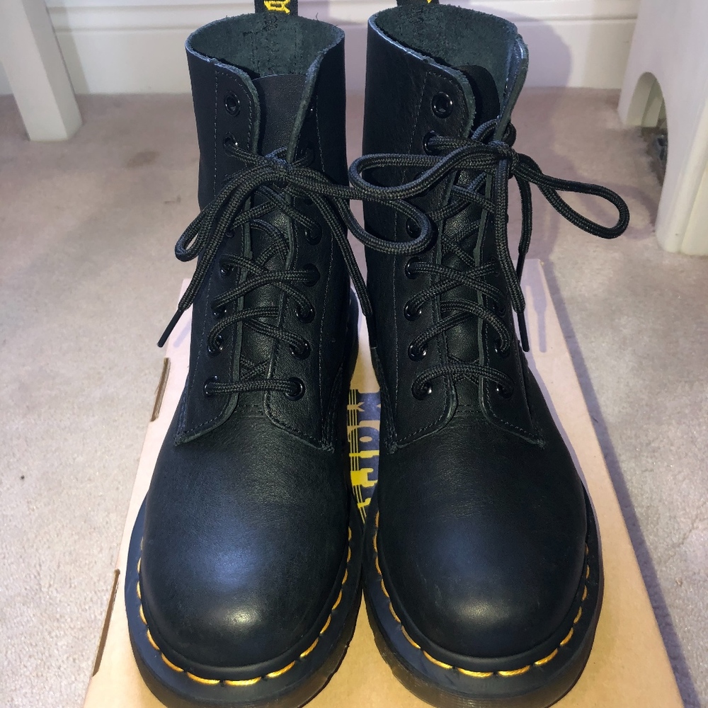 Worn once like-new size 6 black Dr. Martins